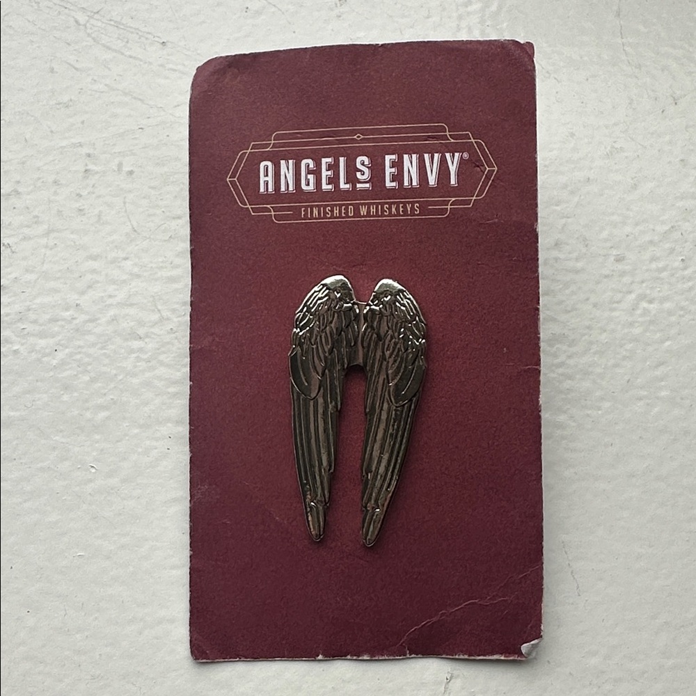 ANGELS ENVY BOURBON/WHISKEY SILVER COLORED PIN